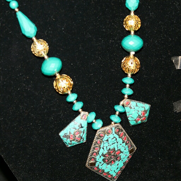 Necklace - Picture 3 of 4